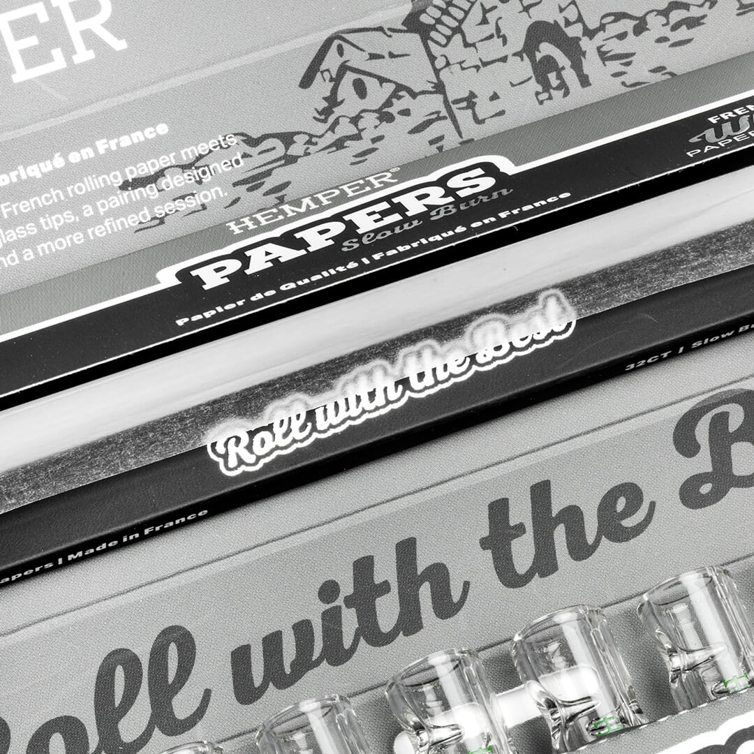 King Size Rolling Paper Booklet + Glass Tips - Image 6